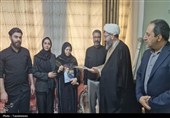 دیدار با 120 خانواده شهدای حوادث تروریستی دی‌ماه در 12 شهرستان استان تهران