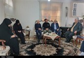 دیدار با 120 خانواده شهدای حوادث تروریستی دی‌ماه در 12 شهرستان استان تهران