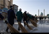 آیین جاروکشی خادمان مسجد مقدس جمکران