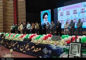 تجلیل از دانش‌آموزان رتبه‌های برتر شهر ری همزمان با دهه فجر