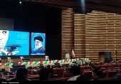 تجلیل از دانش‌آموزان رتبه‌های برتر شهر ری همزمان با دهه فجر