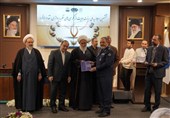 تقدیر از رحیم‌صفوی و نصیرزاده در اجلاسیه کرسی‌های نظریه‌پردازی