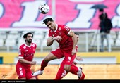 دیدار تیم‌های فوتبال پرسپولیس و چادرملو
