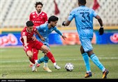 دیدار تیم‌های فوتبال پرسپولیس و چادرملو