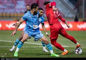 دیدار تیم‌های فوتبال پرسپولیس و چادرملو
