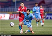 دیدار تیم‌های فوتبال پرسپولیس و چادرملو