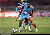 دیدار تیم‌های فوتبال پرسپولیس و چادرملو