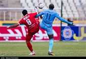 دیدار تیم‌های فوتبال پرسپولیس و چادرملو