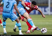 دیدار تیم‌های فوتبال پرسپولیس و چادرملو