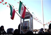 مهمانی لاله‌ها در گلزار شهدای کرمان