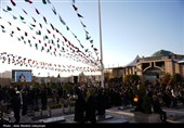 مهمانی لاله‌ها در گلزار شهدای کرمان