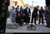 مهمانی لاله‌ها در گلزار شهدای کرمان