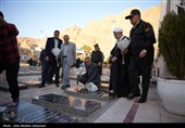 مهمانی لاله‌ها در گلزار شهدای کرمان