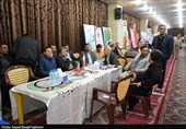 راه‌اندازی میز خدمت دستگاه‌های اجرایی استان بوشهر در مصلای جمعه