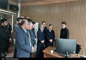بازدید استاندار اردبیل از گلخانه‌ای هوشمند هیدروپونیک در پارس‌آباد