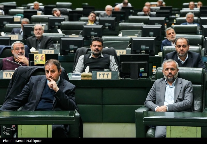 جلسه غیرعلنی مجلس با حضور رئیس ستاد کل نیروهای مسلح و وزیر امور خارجه