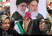 شکوه حضور کرمانی‌ها در راهپیمایی یوم‌الله 22 بهمن 1