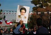 شکوه حضور کرمانی‌ها در راهپیمایی یوم‌الله 22 بهمن 1