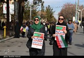 شکوه حضور کرمانی‌ها در راهپیمایی یوم‌الله 22 بهمن 1