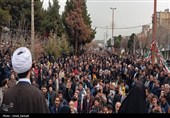 موج خروشان مردم تاکستان در راهپیمایی 22 بهمن