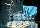 بی‌مُخیسم باخت، فجر برد