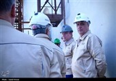 إسلامی یتفقد سیر إنشاء الوحدتین الثانیة والثالثة فی محطة بوشهر النوویة