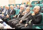 آیین رونمایی از کتاب «ندوشن» در یزد برگزار شد