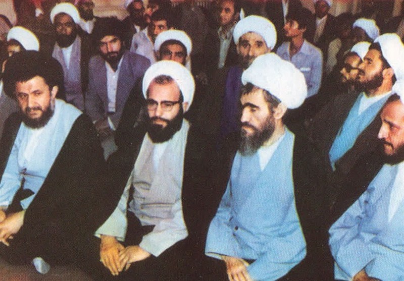 امام خمینی , انقلاب اسلامی , جمهوری اسلامی ایران , دهه فجر انقلاب اسلامی , حوزه علمیه , شهدای دفاع مقدس , 
