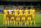 دیدار تیم های فوتبال فجر شهید سپاسی شیراز و شمس آذر قزوین