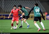 دیدار تیم های فوتبال پرسپولیس و خیبر خرم آباد