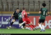 دیدار تیم های فوتبال پرسپولیس و خیبر خرم آباد