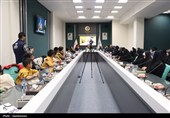 نشست نقد و بررسی رمان «انجمن عقاب‌ها» در