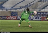 گزارش تصویری بازی جنجالی ملوان و تراکتور