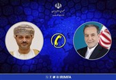 مباحثات هاتفیة بین وزیری خارجیة إیران وعُمان حول تطورات المنطقة