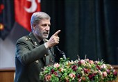 امیر حاتمی: تنگه هرمز در نظارت کامل ایران است/آماده هر نبردی هستیم