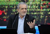 بزشکیان یردّ بقوة على ترامب: تحدّثوا عن إیران بالأدلة