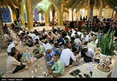 مراسم افطاری ساده در کیش