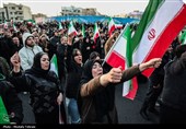تجمع سوگواران رهبر شهید انقلاب در میدان انقلاب