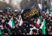 تجمع سوگواران رهبر شهید انقلاب در میدان انقلاب