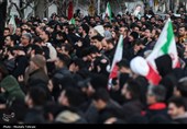 تجمع سوگواران رهبر شهید انقلاب در میدان انقلاب