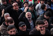 تجمع سوگواران رهبر شهید انقلاب در میدان انقلاب