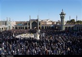 حرم حضرت معصومه(س) مملو از مردم سوگوار رهبر شهید انقلاب