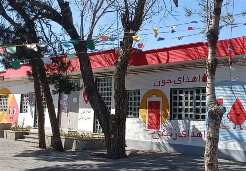 مردم اسلامشهر پشت درهای بسته مرکز انتقال خون