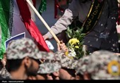 تشییع لاله‌های ارغوانی در دیار آفتاب