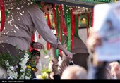 تشییع لاله‌های ارغوانی در دیار آفتاب