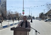 ملت ایران در میدان ایستاده، دشمن حیران و پشیمان