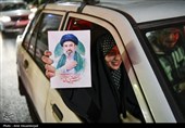 شادی مردم قم  پس از اعلام رهبری آیت الله سیدمجتبی خامنه‌ای