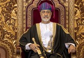سلطان عمان یبعث برقیة تهنئة إلى آیة الله مجتبى الخامنئی