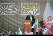 آیت‌الله اراکی: بیعت با رهبر معظم انقلاب بیعت با امام زمان(عج) است