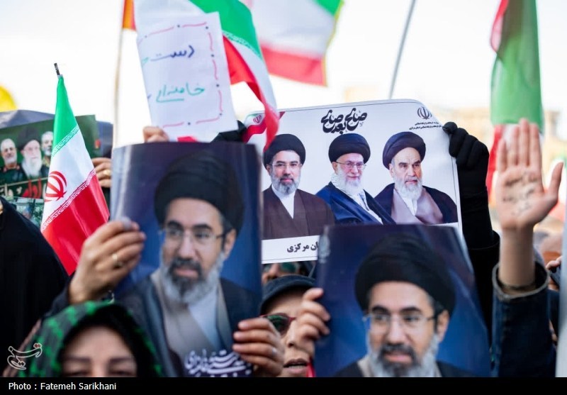 حماسه سرزمین آفتاب در بیعت با سومین رهبر انقلاب اسلامی